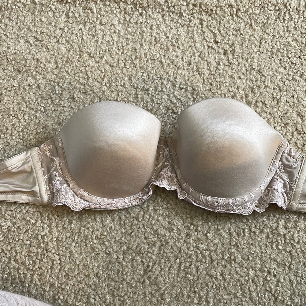 Push up strapless bra